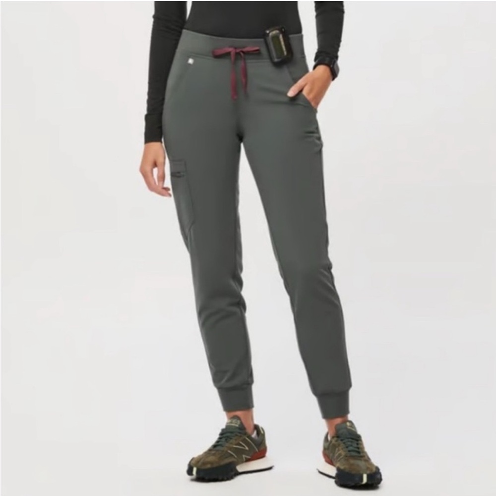 Figs Zamora Joggers - Bonsai